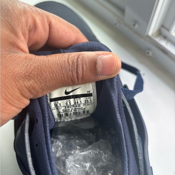 NIKE HURRAUCHE SNEAKERS BLUE - Picture 6 of 7